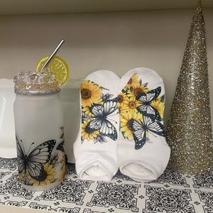 16 oz Libby can yellow and back with matching sock fake ice and fake lemon